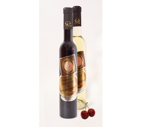 0,5 L Darčekové víno - Kovová Etiketa Višňové víno