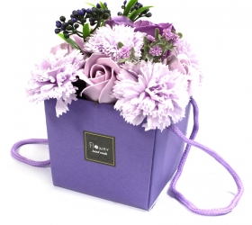 Mydlové kvety, levanduľová ruža a klinček