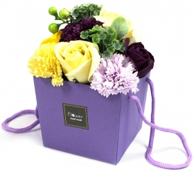 Mydlové kvety, fialová záhrada